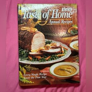 Taste of Home Annual Recipes 1999 Hardcover Cookbook By Julie Schnittka
